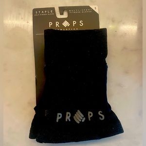 Half finger, grippy workout gloves!